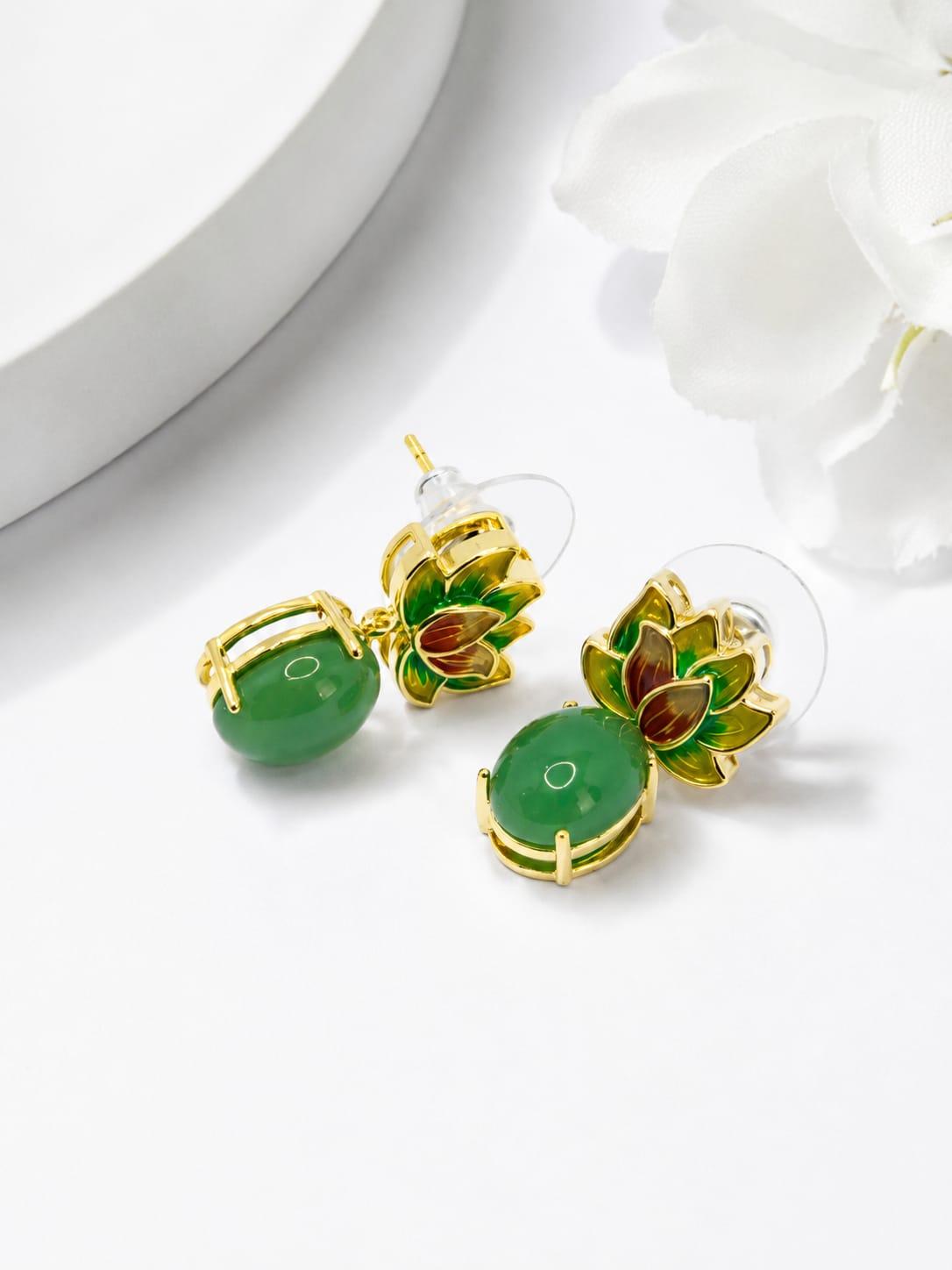 Green Stone Leaf Stud Earrings